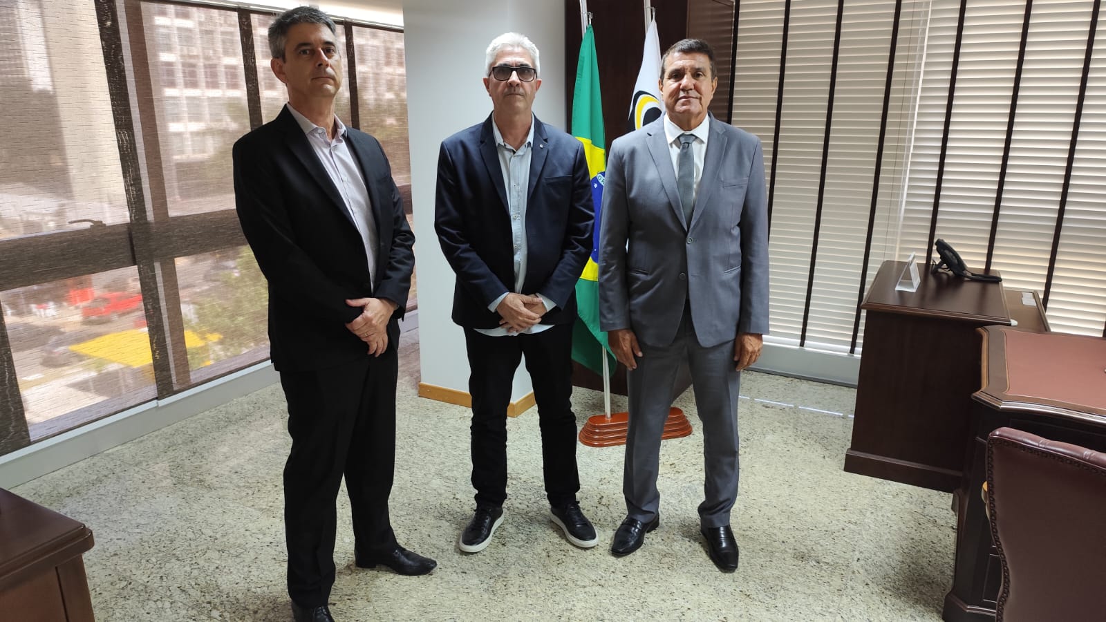 Novo presidente do Sindicam-RJ visita sede da CNTA em Brasília